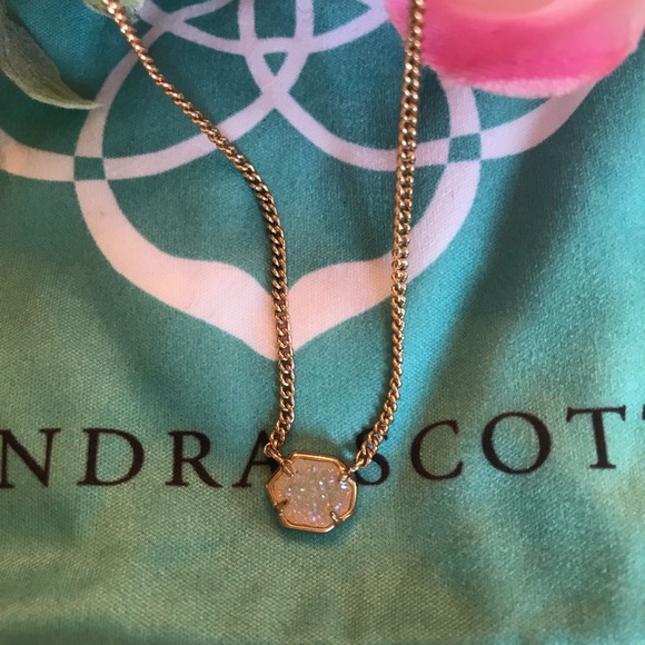 Kendra Scott Jewelry - Kendra Scott Necklace Rose Gold